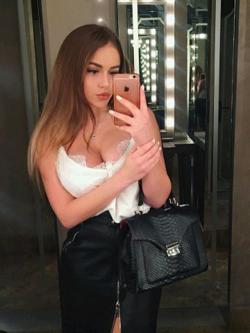 Николь